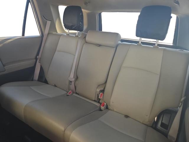 Photo of 2018 White Toyota 4Runner
