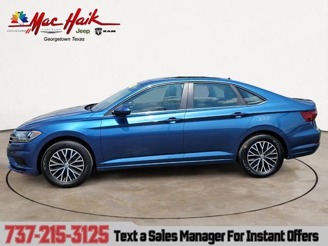 Photo of 2020 Silk Blue Metallic Volkswagen Jetta