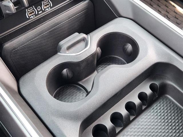 Photo of 2025 Diamond Black RAM 2500
