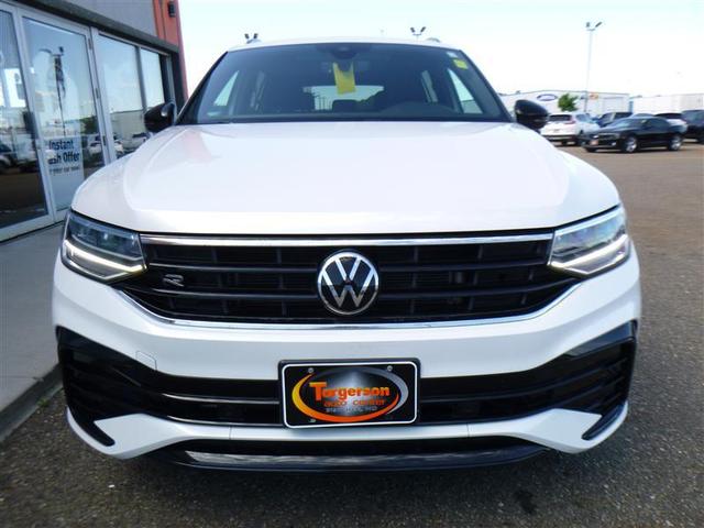 Photo of 2022 Oryx White Pearl Volkswagen Tiguan