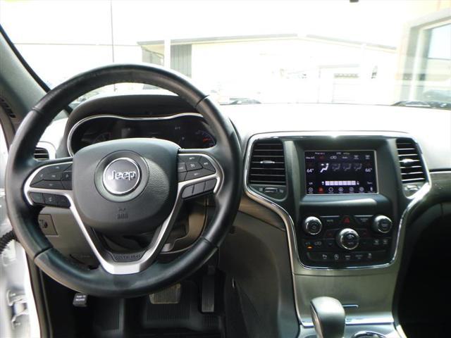 Photo of 2021 Bright White Clearcoat Jeep Grand Cherokee