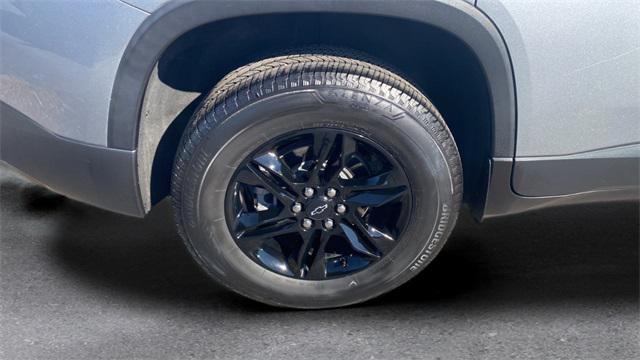 Photo of 2023 Gray Chevrolet Traverse