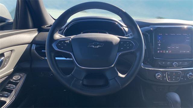 Photo of 2023 Gray Chevrolet Traverse