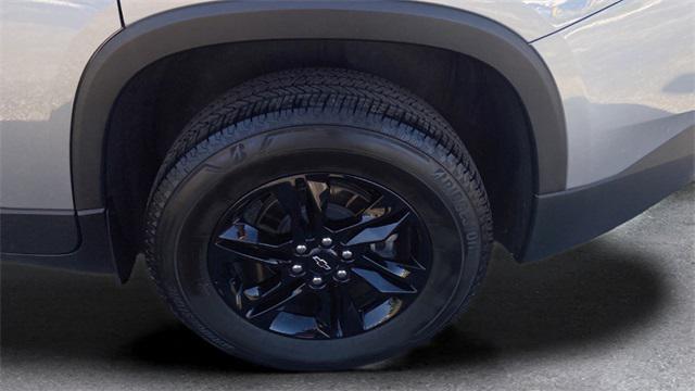 Photo of 2023 Gray Chevrolet Traverse