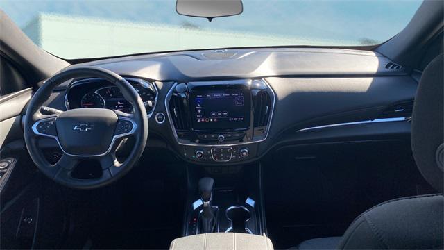 Photo of 2023 Gray Chevrolet Traverse