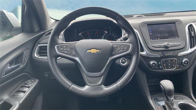 Photo of 2022 White Chevrolet Equinox