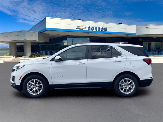 Photo of 2022 White Chevrolet Equinox