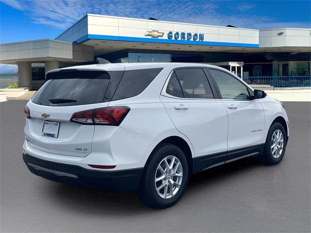 Photo of 2022 White Chevrolet Equinox