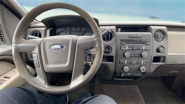 Photo of 2010 Black Ford F-150