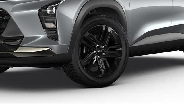 Photo of 2025 Gray Chevrolet Trax