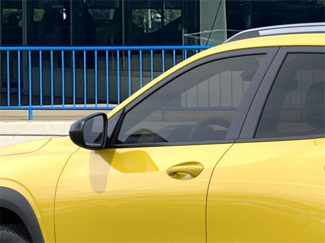 Photo of 2025 Yellow Chevrolet Trax