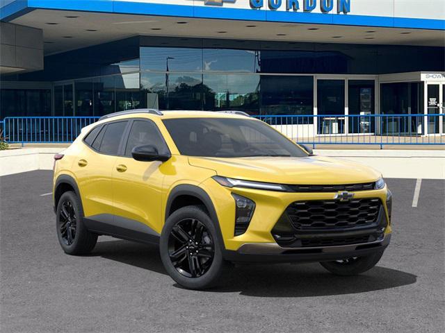 Photo of 2025 Yellow Chevrolet Trax