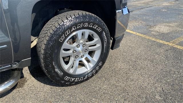 Photo of 2019 Gray Chevrolet Silverado 1500