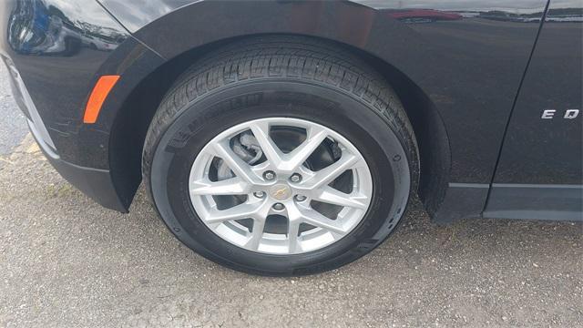 Photo of 2023 Black Chevrolet Equinox