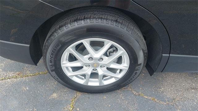 Photo of 2023 Black Chevrolet Equinox