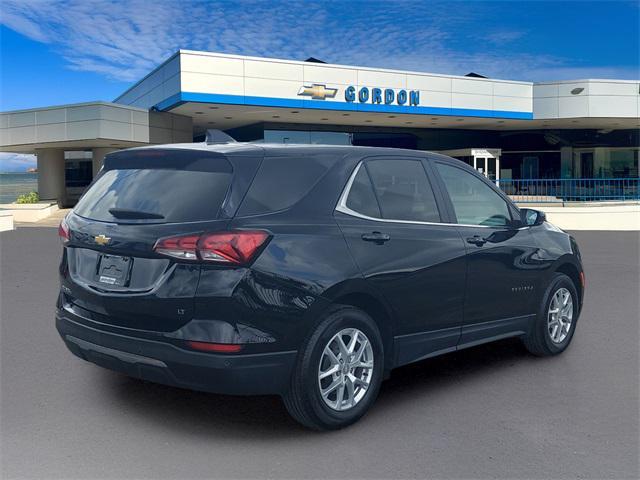 Photo of 2023 Black Chevrolet Equinox
