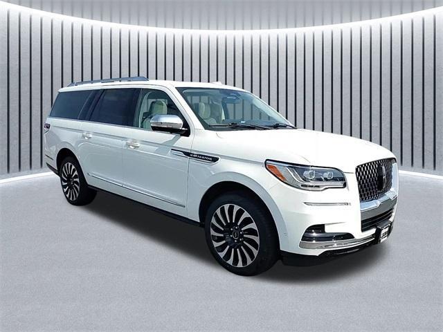 2022 Lincoln Navigator L