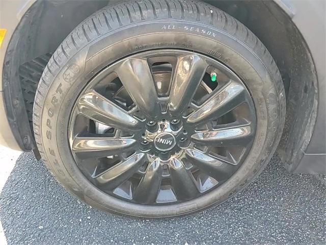 Photo of 2021 Sage Green Metallic MINI Countryman