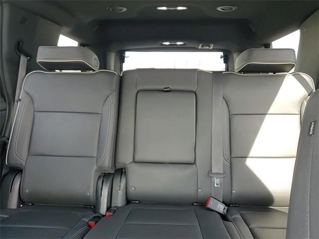 Photo of 2023 Summit White GMC Yukon