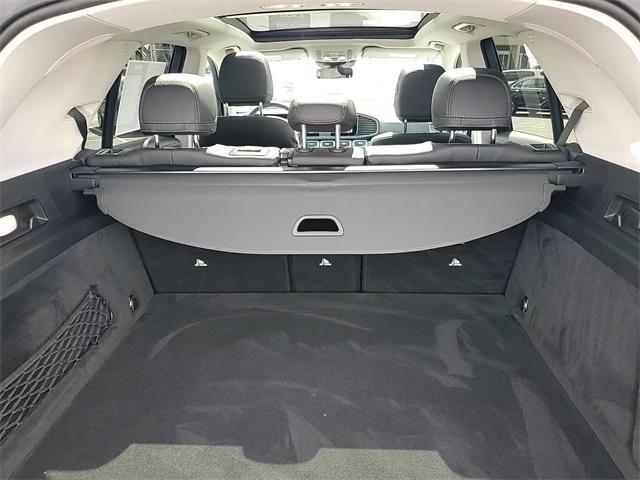 Photo of 2024 Black Mercedes-Benz GLE 350