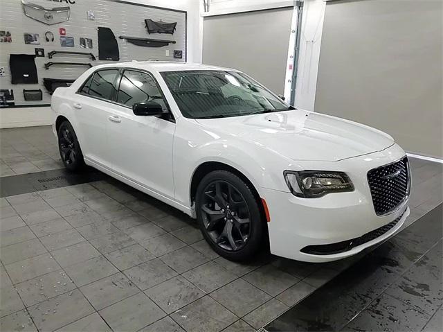 2023 Chrysler 300