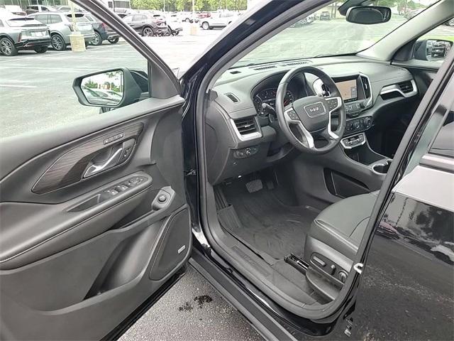 Photo of 2022 Ebony Twilight Metallic GMC Terrain