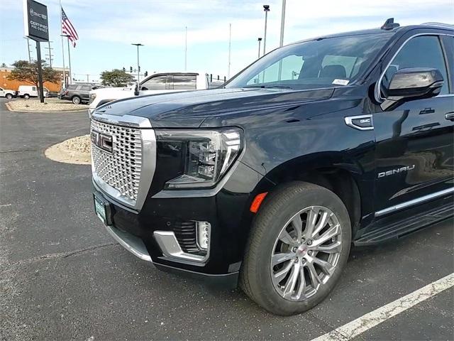 Photo of 2022 Onyx Black GMC Yukon XL
