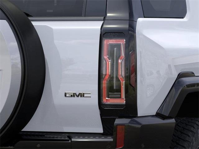 Photo of 2025 White GMC HUMMER EV SUV