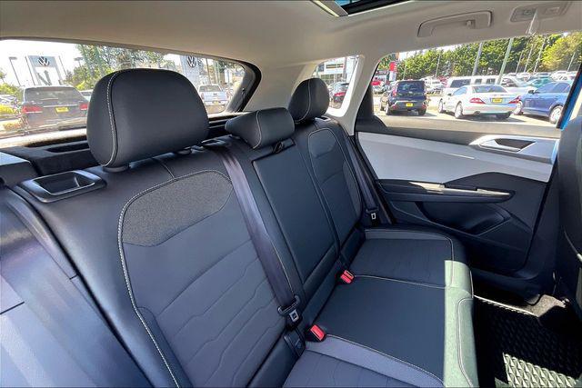 Photo of 2025 Cornflower Blue Volkswagen Taos