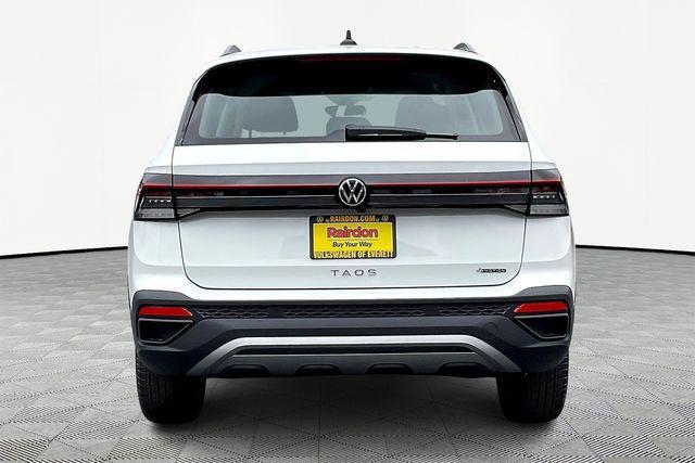 Photo of 2025 Pure White Volkswagen Taos