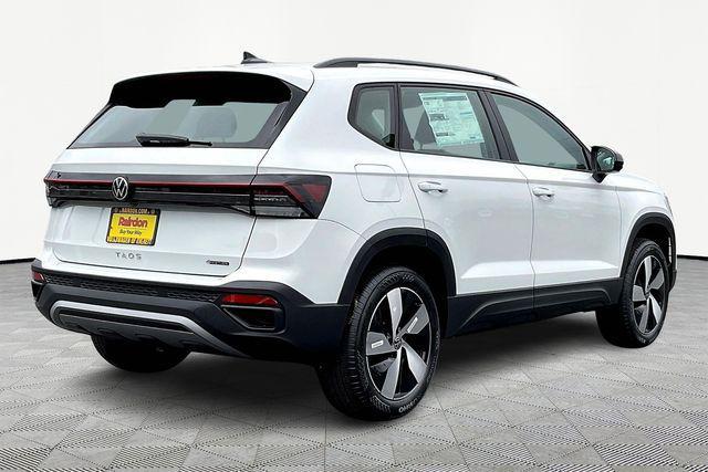 Photo of 2025 Pure White Volkswagen Taos
