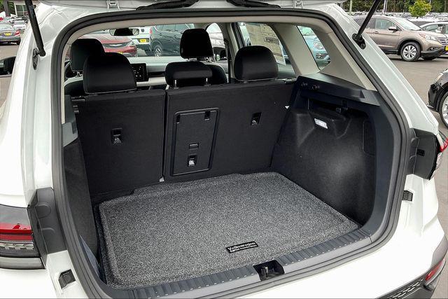 Photo of 2025 Pure White Volkswagen Taos