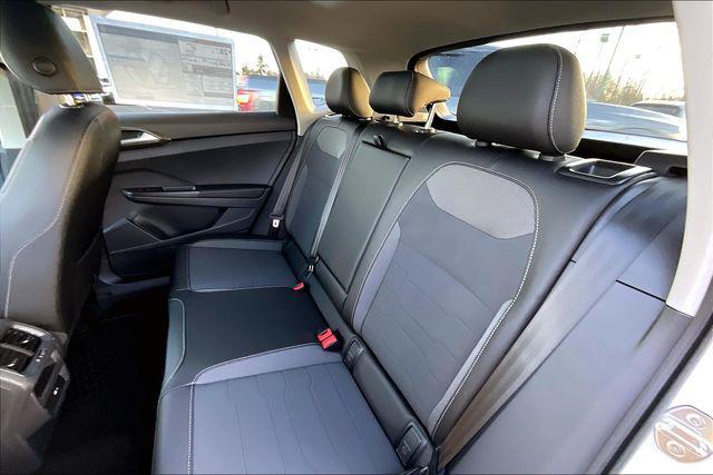 Photo of 2025 Pure White w/Deep Black Roof Volkswagen Taos