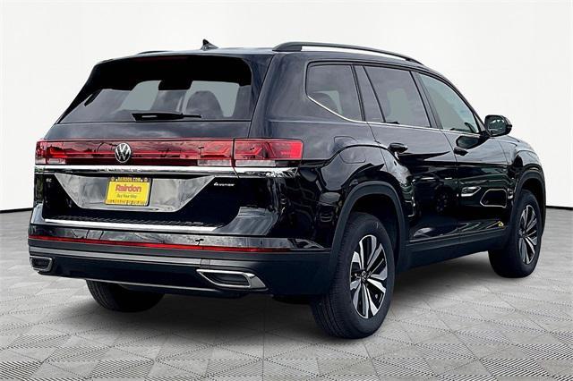 Photo of 2025 Deep Black Pearl Volkswagen Atlas