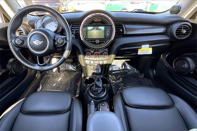 Photo of 2018 Gray Metallic MINI Hardtop