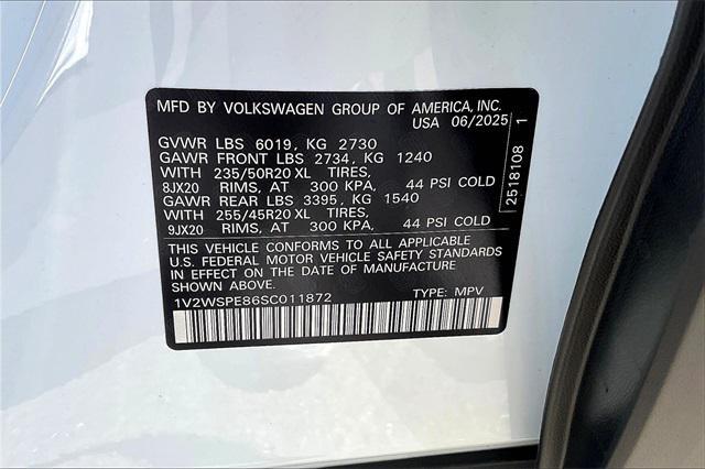 Photo of 2025 opal white pearl Volkswagen ID.4