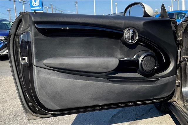Photo of 2019 Midnight Black Metallic MINI Hardtop