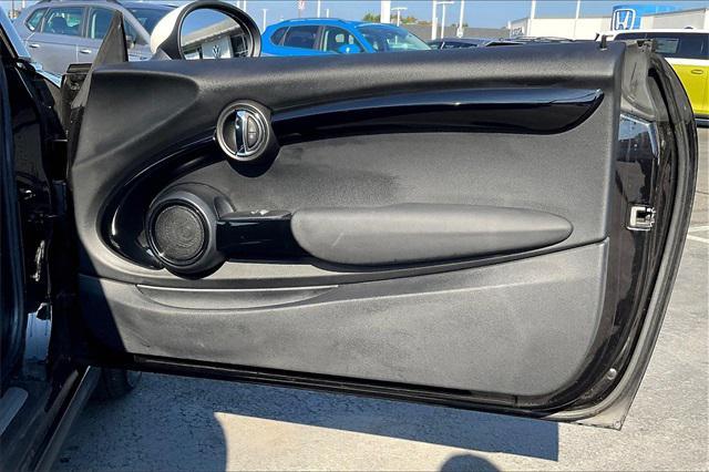 Photo of 2019 Midnight Black Metallic MINI Hardtop