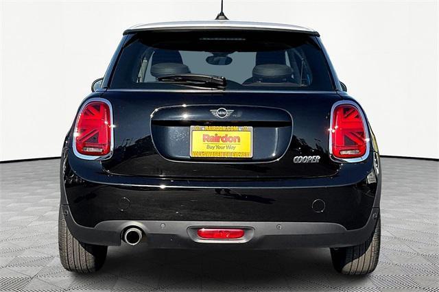 Photo of 2019 Midnight Black Metallic MINI Hardtop