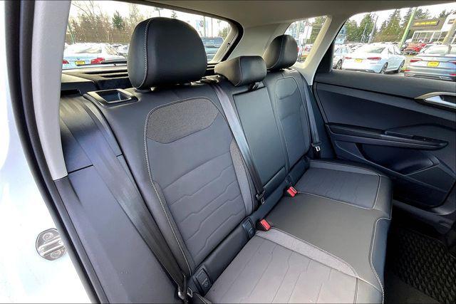 Photo of 2025 Pure White w/Deep Black Roof Volkswagen Taos