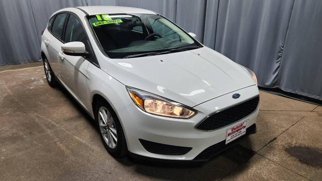 Photo of 2015 White Ford Focus