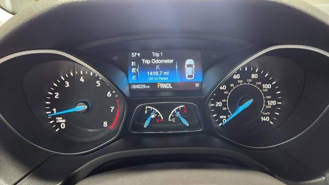 Photo of 2015 White Ford Focus