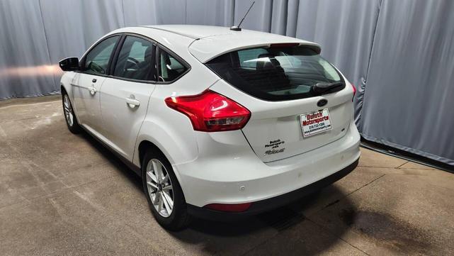 Photo of 2015 White Ford Focus
