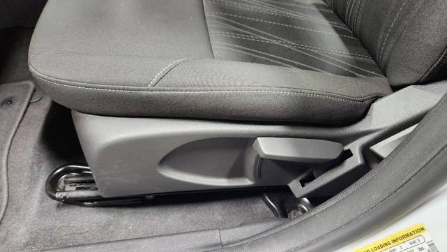 Photo of 2015 White Ford Focus