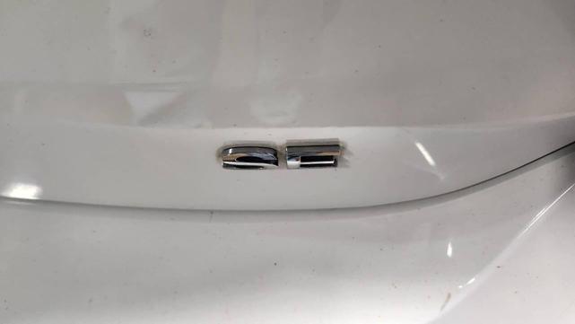 Photo of 2015 White Ford Focus