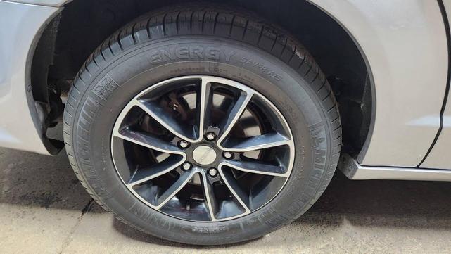 Photo of 2017 Silver Dodge Grand Caravan