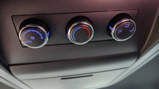 Photo of 2017 Silver Dodge Grand Caravan