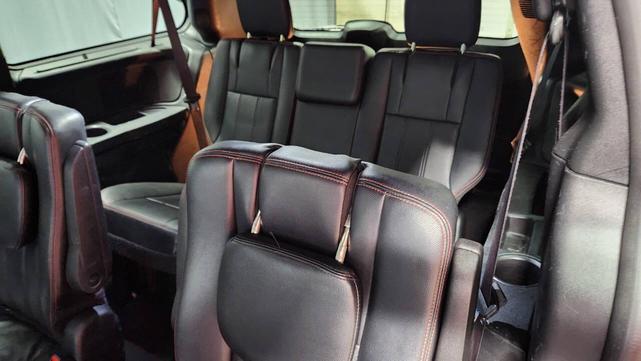 Photo of 2017 Silver Dodge Grand Caravan