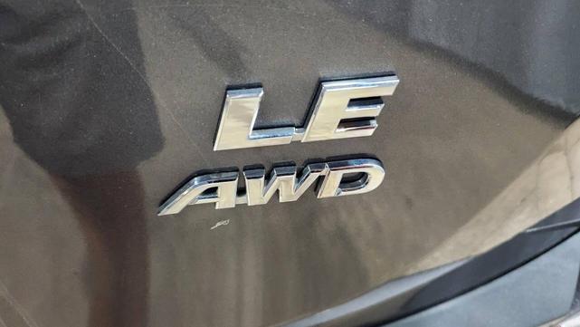 Photo of 2018 Pewter Toyota RAV4