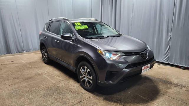 Photo of 2018 Pewter Toyota RAV4